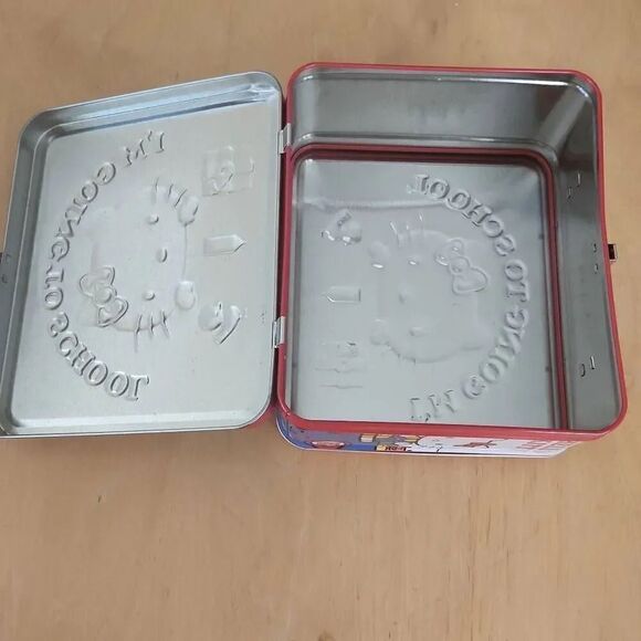 Loungefly Hello Kitty lunchbox 40th anniversary - Picture 7 of 8